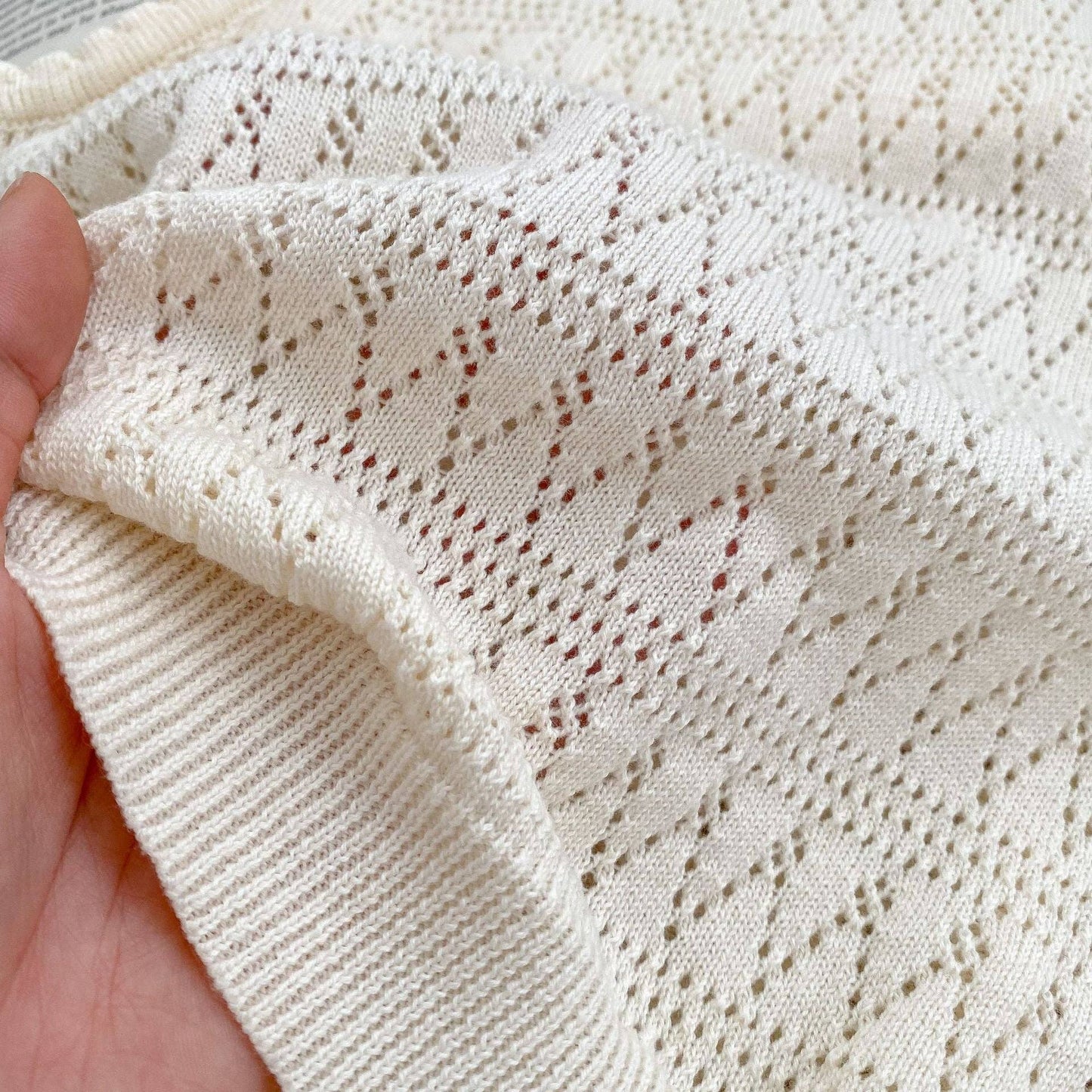 Sleeveless Knitted Set: Beige