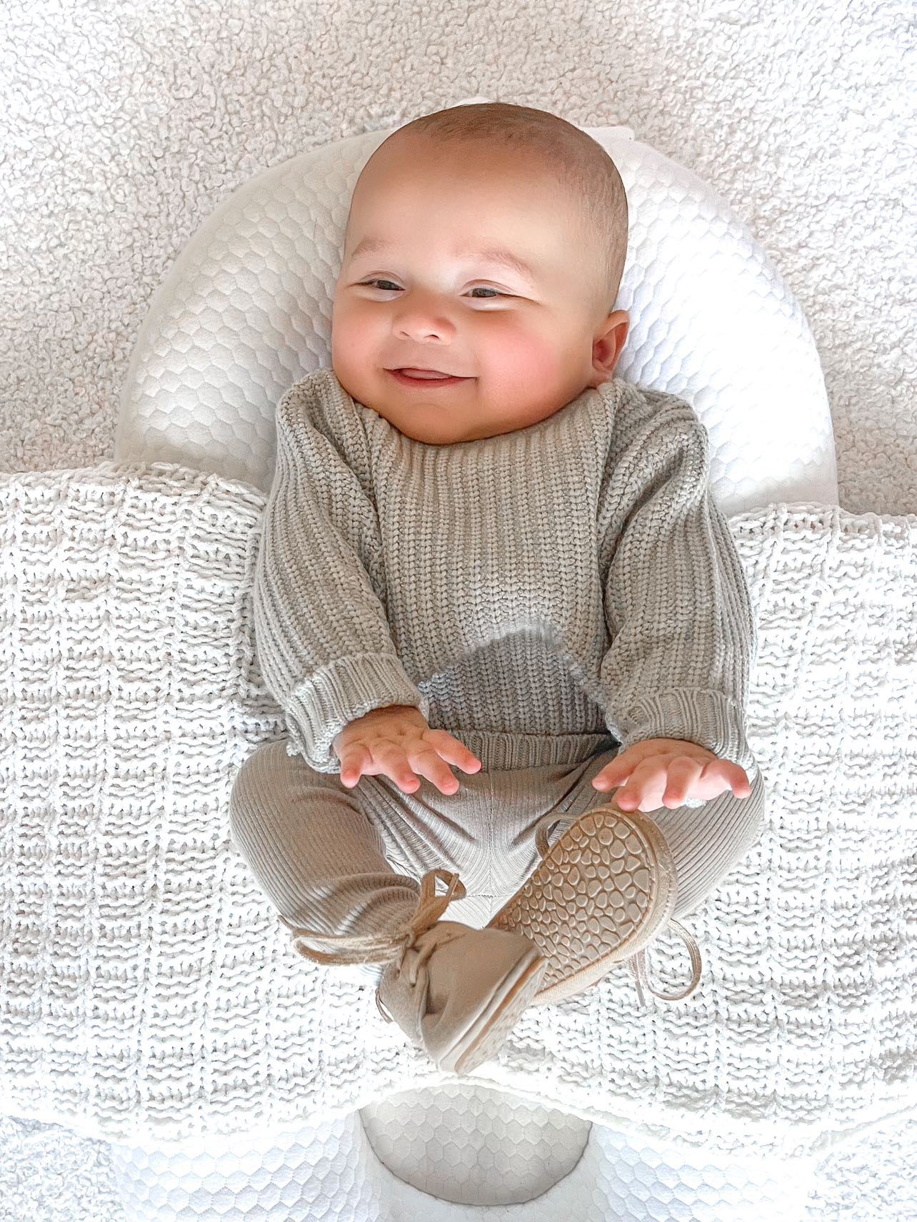 Dakota Chunky Knit Pullover Sweater